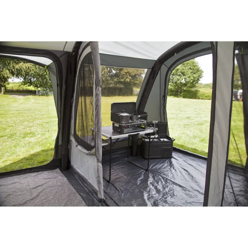 Outdoor Revolution Airedale 6.0S Air Tent (Includes Carpet & Free Footprint)
