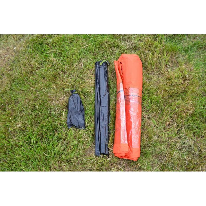 Compact Windbreak - Orange & Black