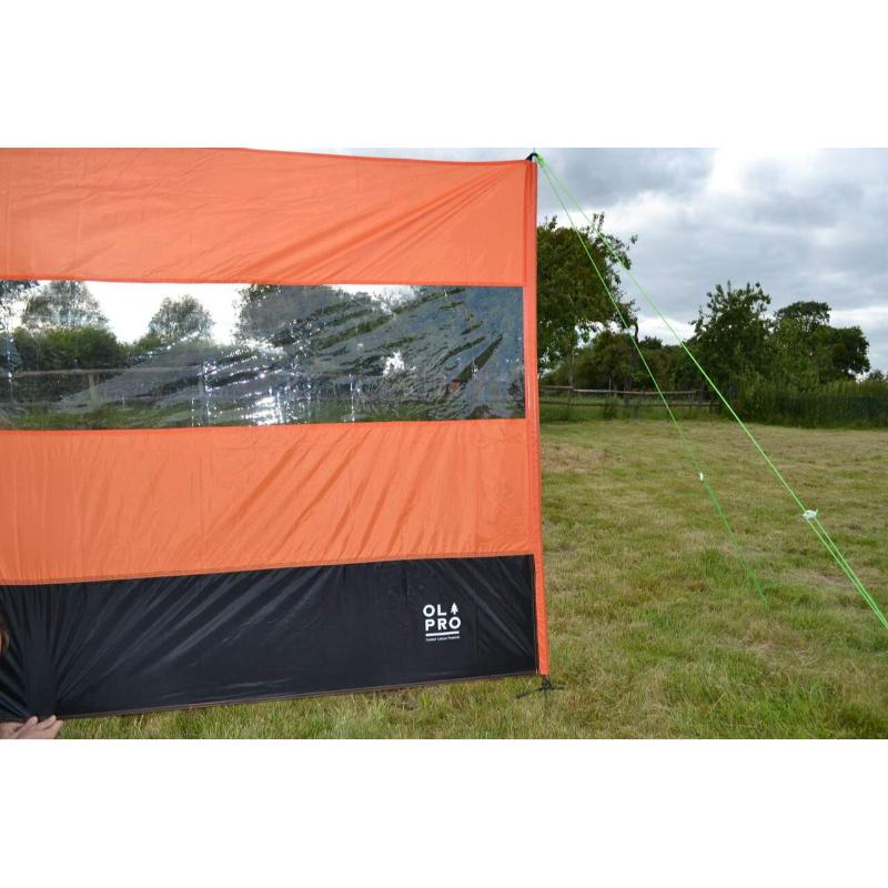 Compact Windbreak - Orange & Black