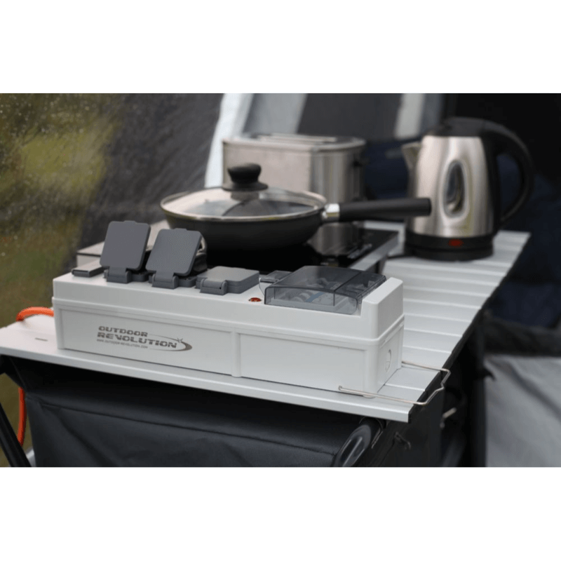 Outdoor Revolution Mobile Mains Power Unit USB 15m Cable